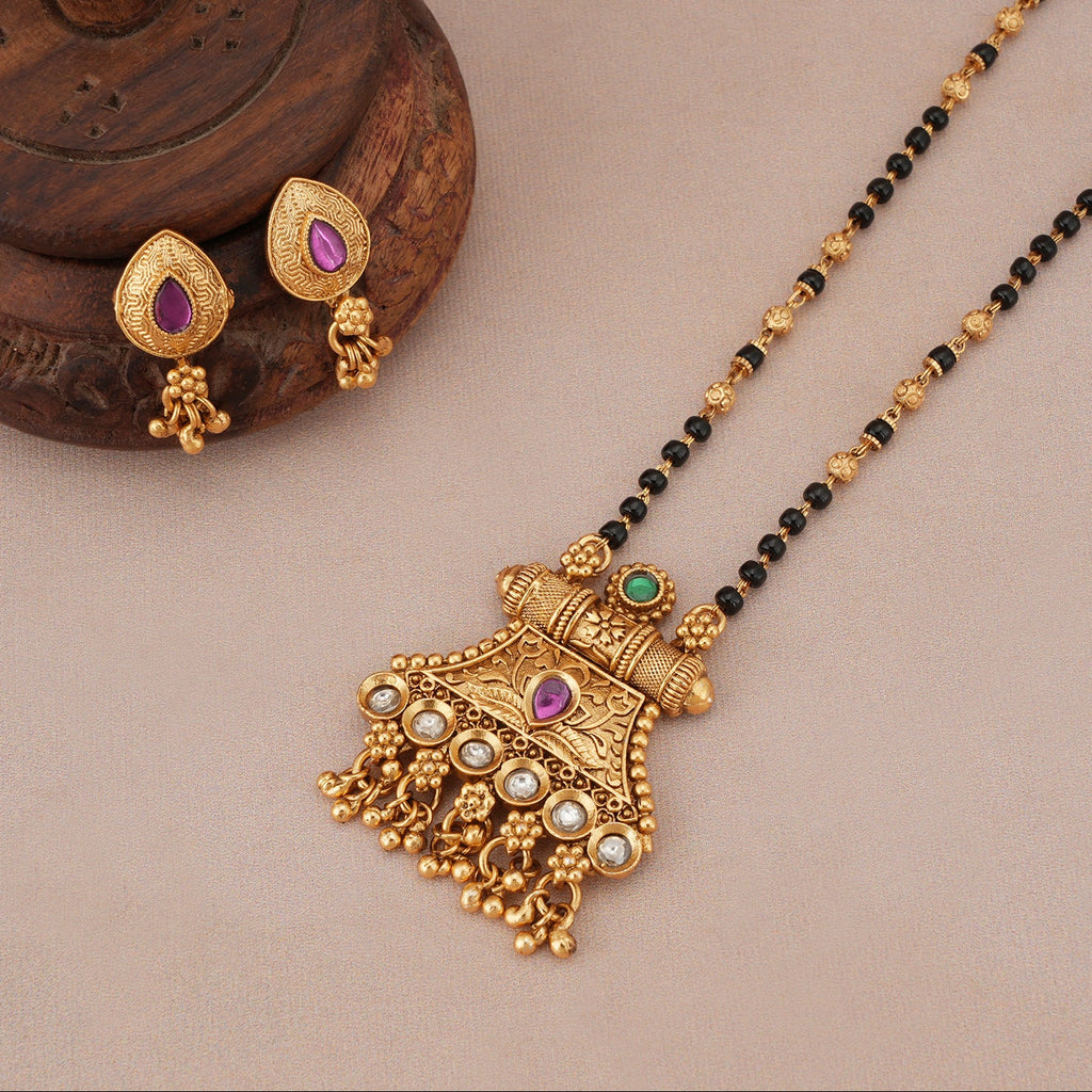 Stunning kundan antique gold mangalstura set