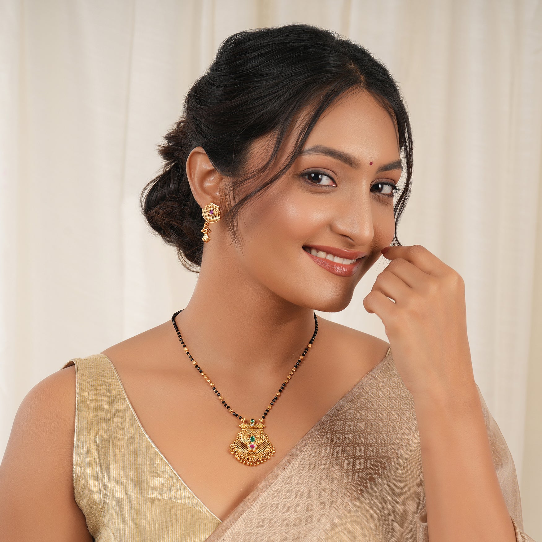 Stunning ball drop antique gold mangalsutra set