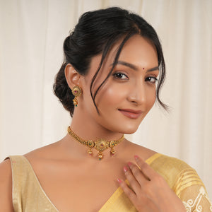 Beautiful antique gold stone choker set