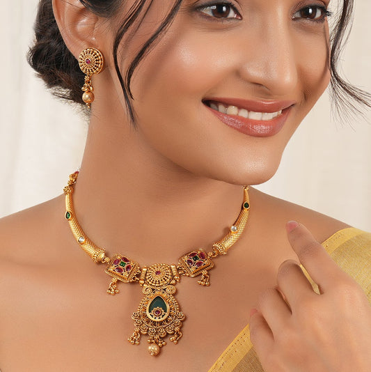 Stunning antique gold rajwadi emerald necklace set