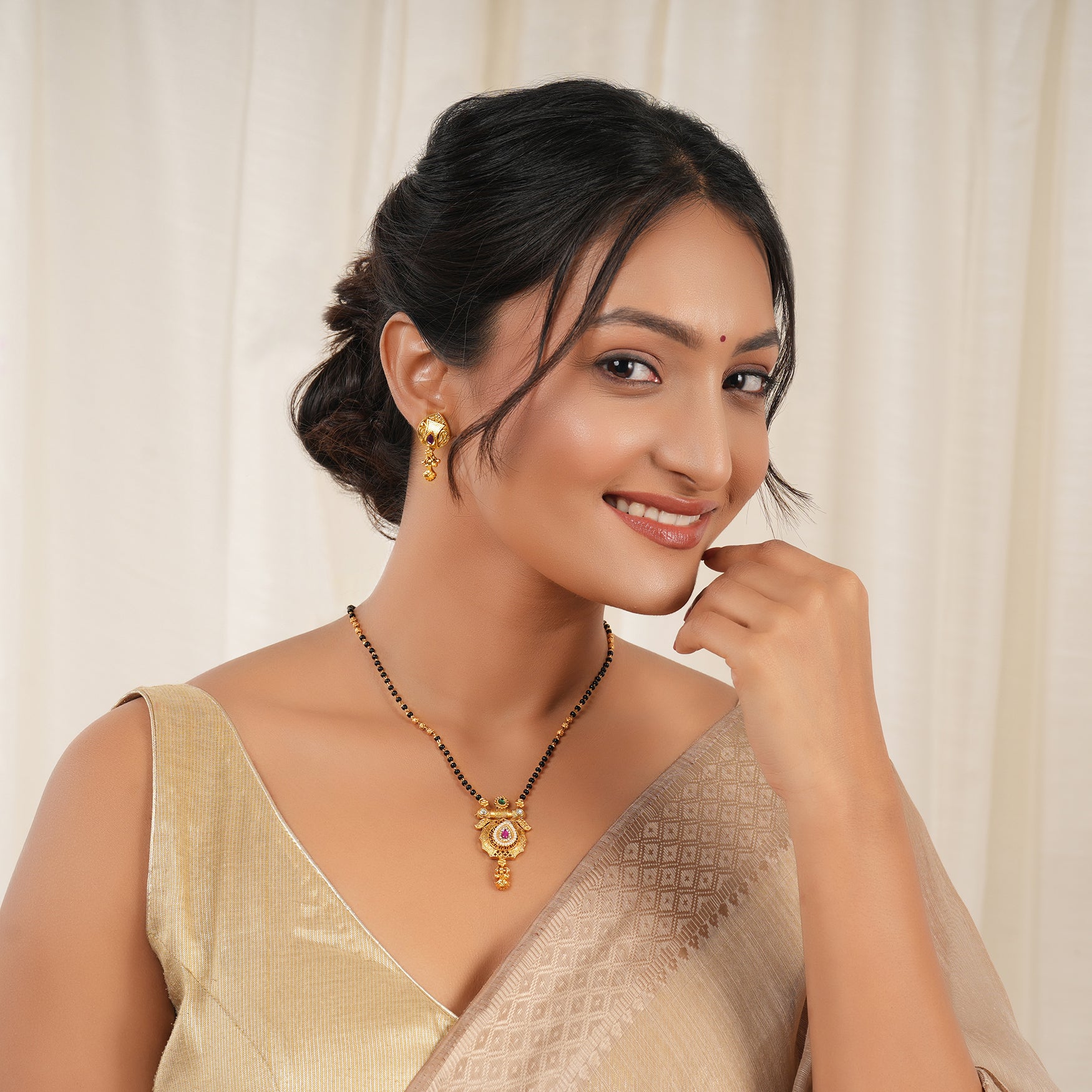 Stunning antique gold stone mangalsutra set with earring