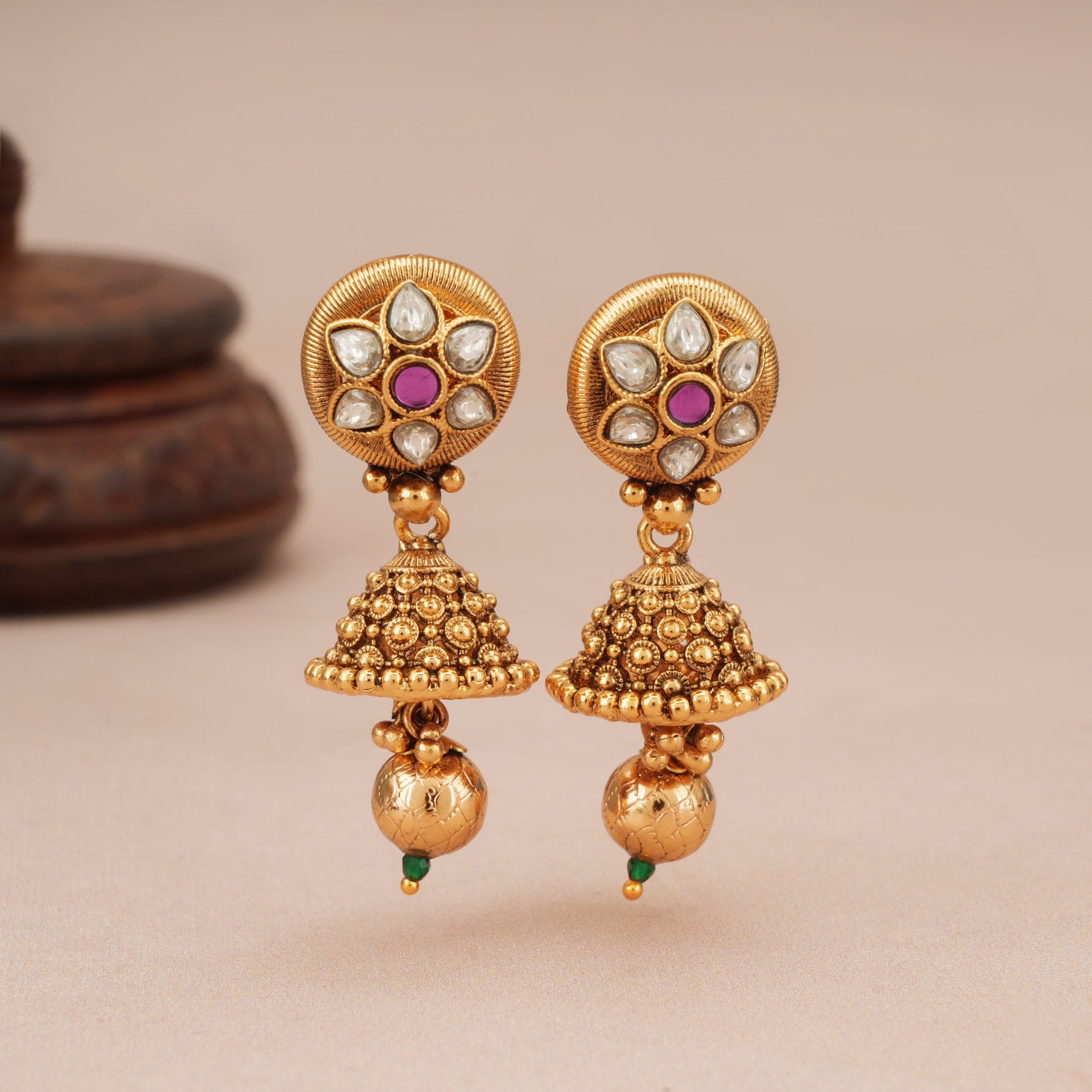 Beautiful antique gold kundan rajwadi necklace set