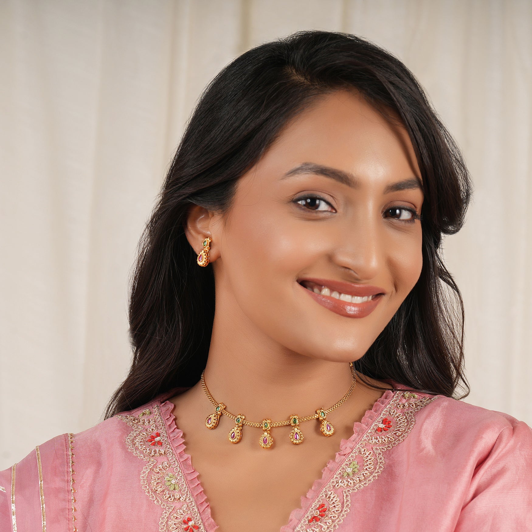 Cute elegant  antique stone gold necklace set