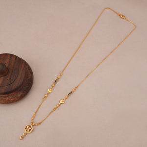 Beautiful gold plated heart mangalstura