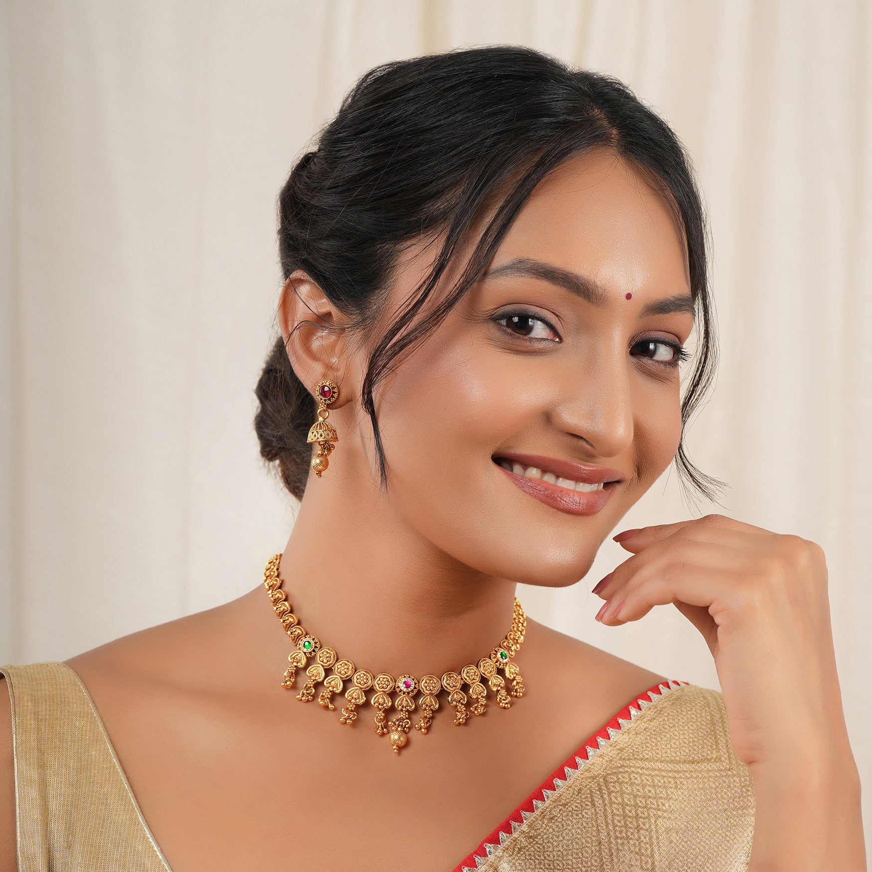Stunning antique gold ball necklace set