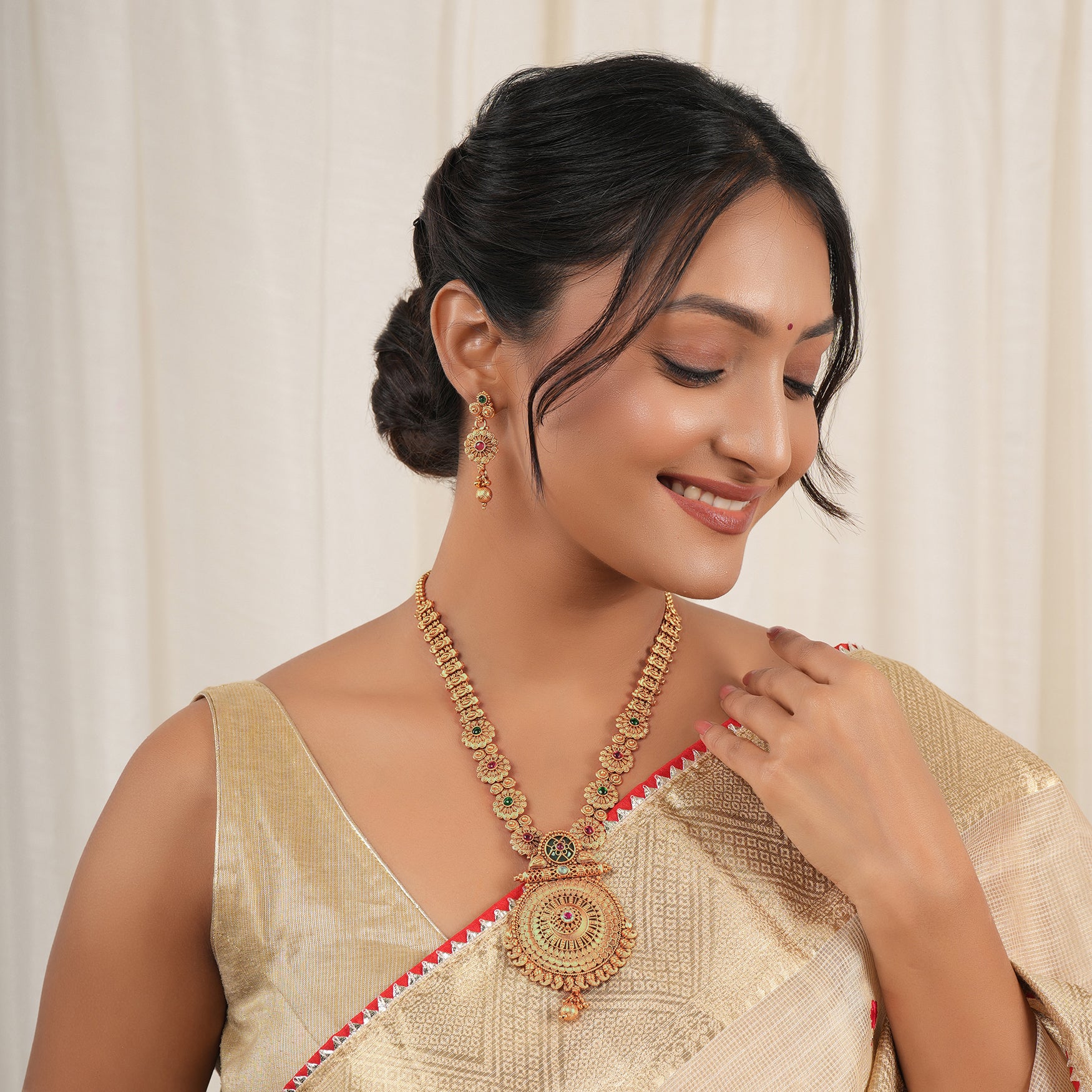Stunning antique gold rajrani mandala necklace set
