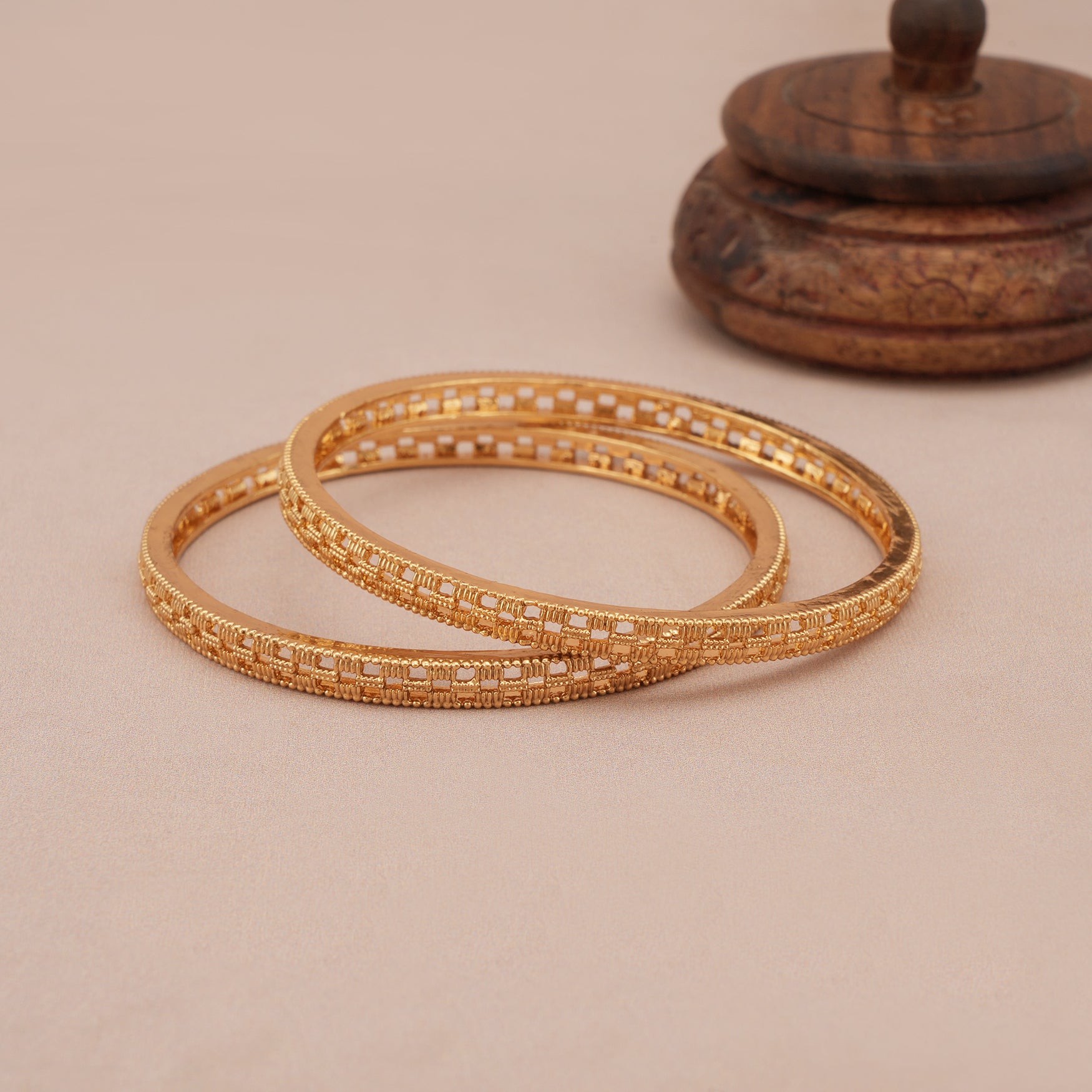 Gold plated suheri jaal bangle set