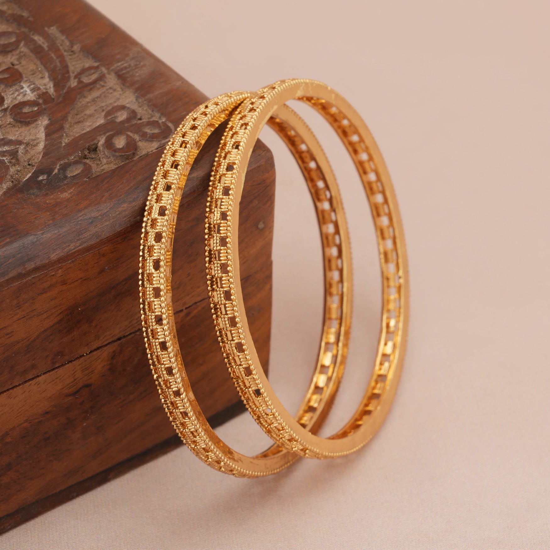 Gold plated suheri jaal bangle set