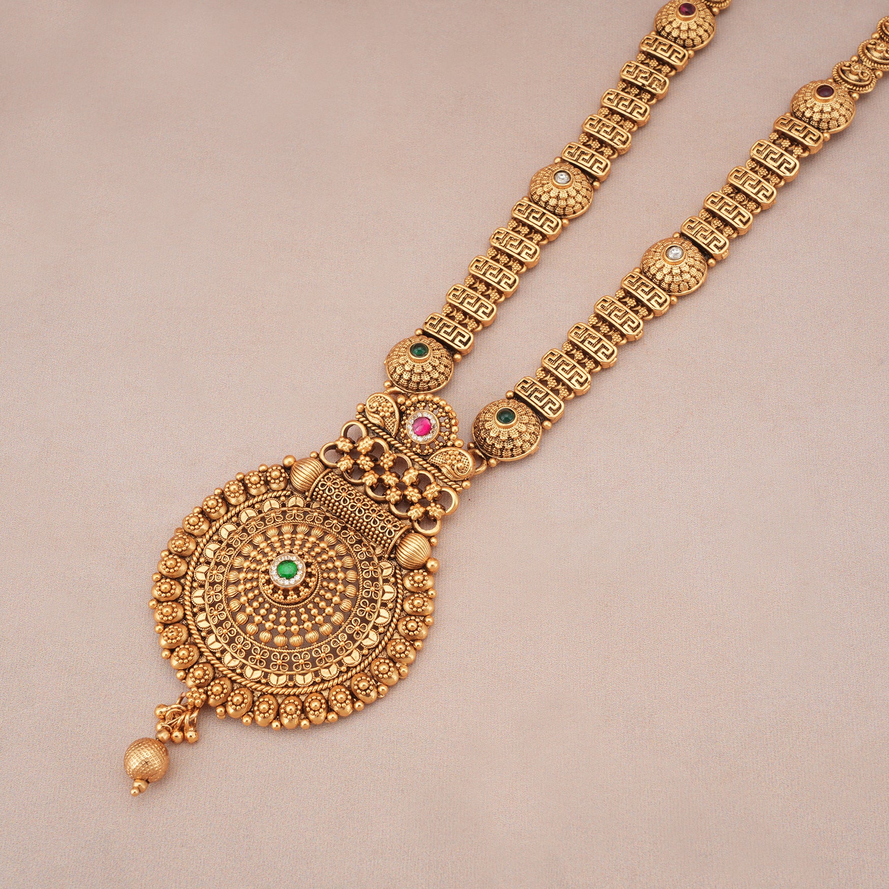 Beautiful antique gold heritage necklace set
