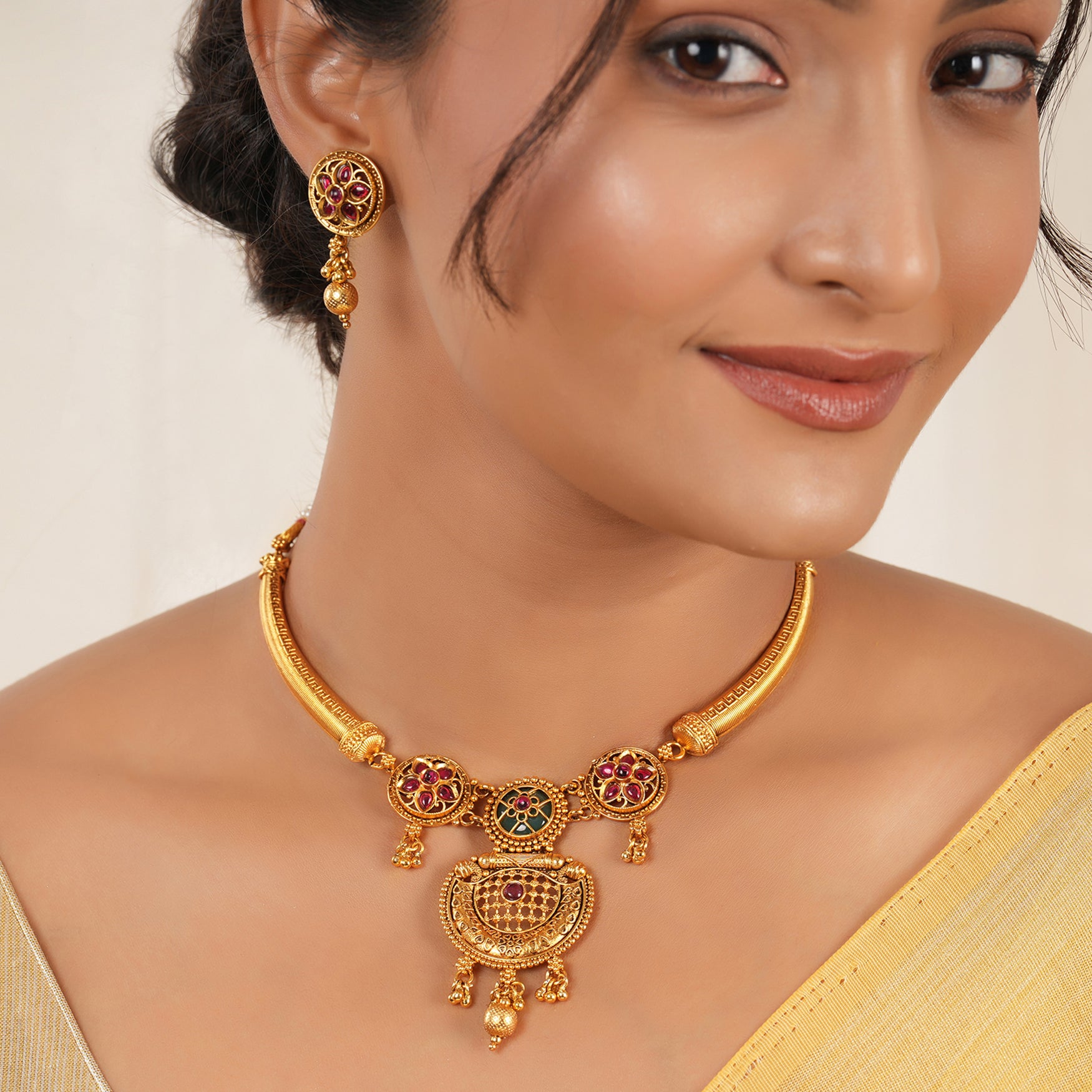 Stunning antique gold padmika raj hasli necklace set