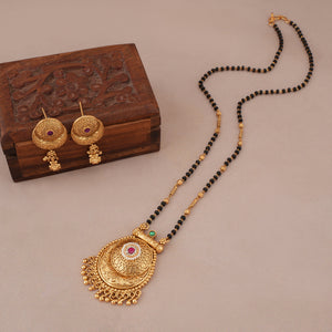 Stunning antique gold ruby bold mangalsutra set