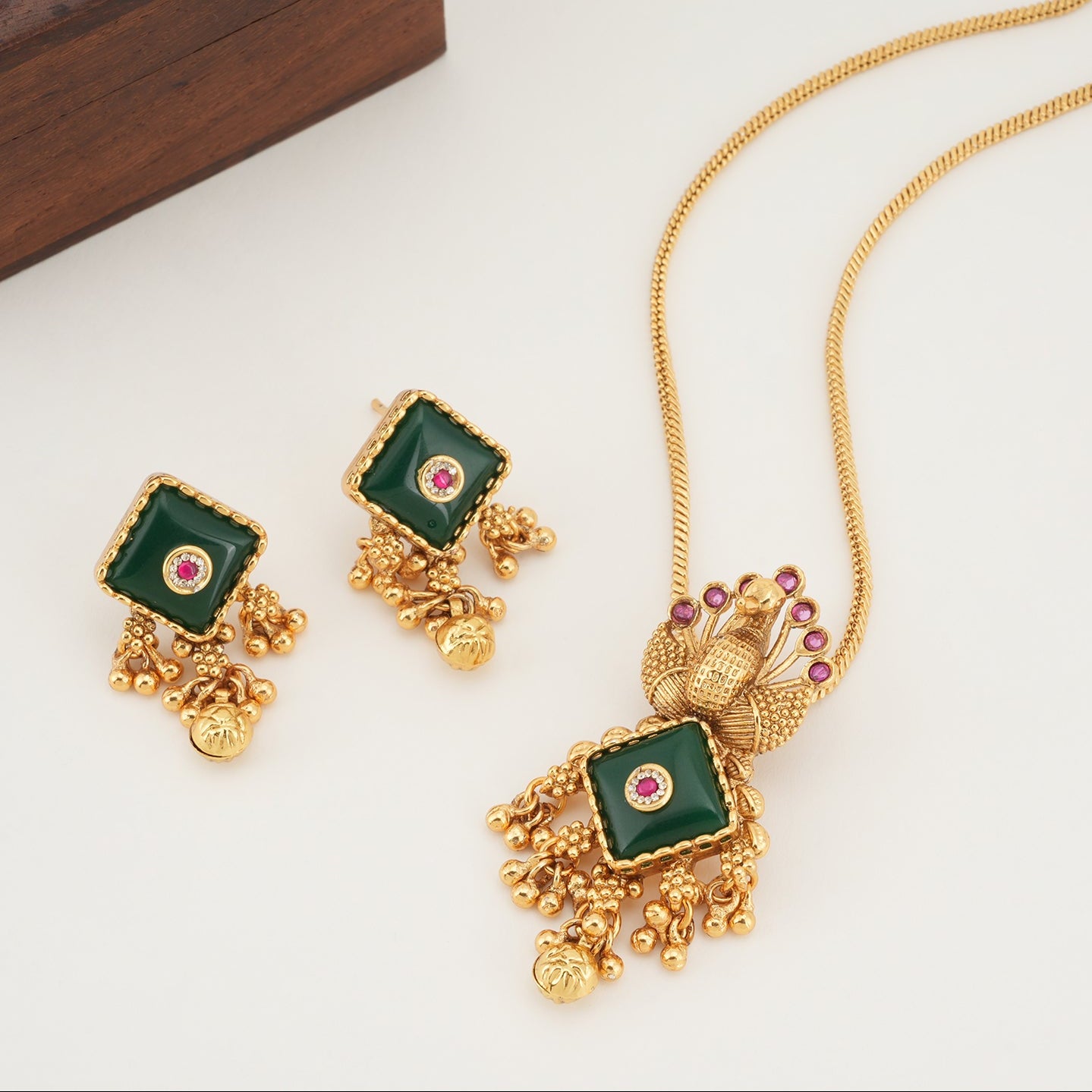 Beautiful peacock stone gold plated pendant set