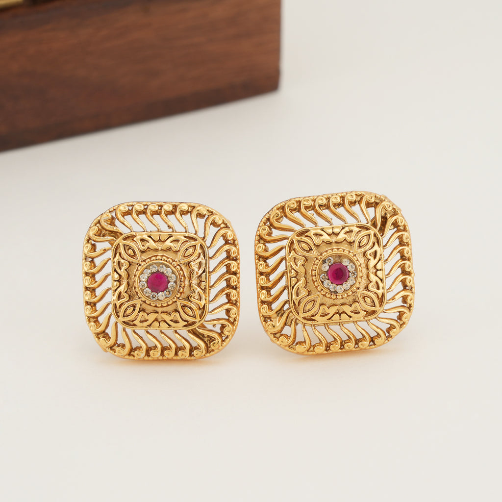 Beautiful stone gold plated pendant set
