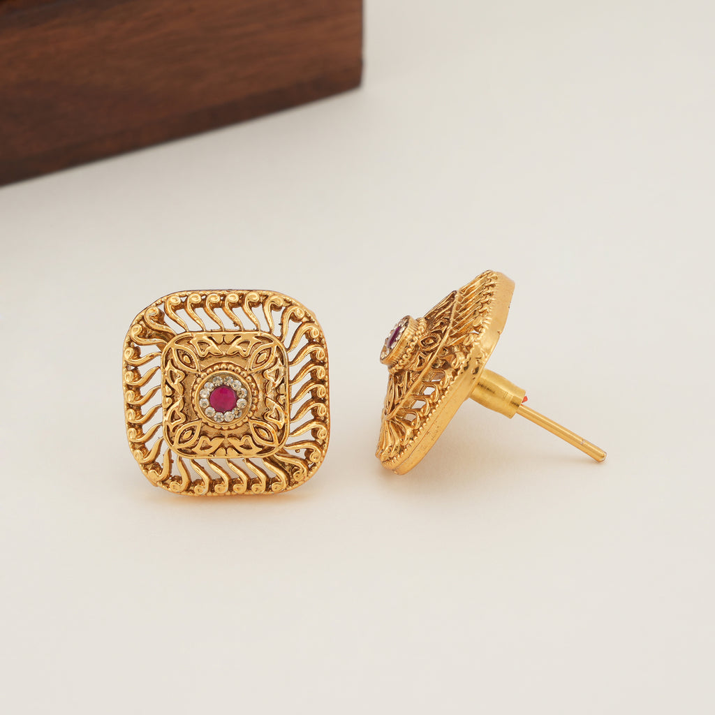 Beautiful stone gold plated pendant set