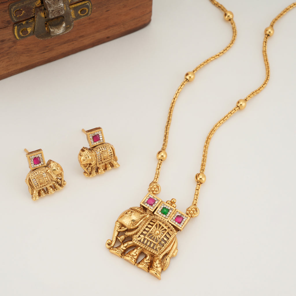 Beautiful elephant gold plated pendant set