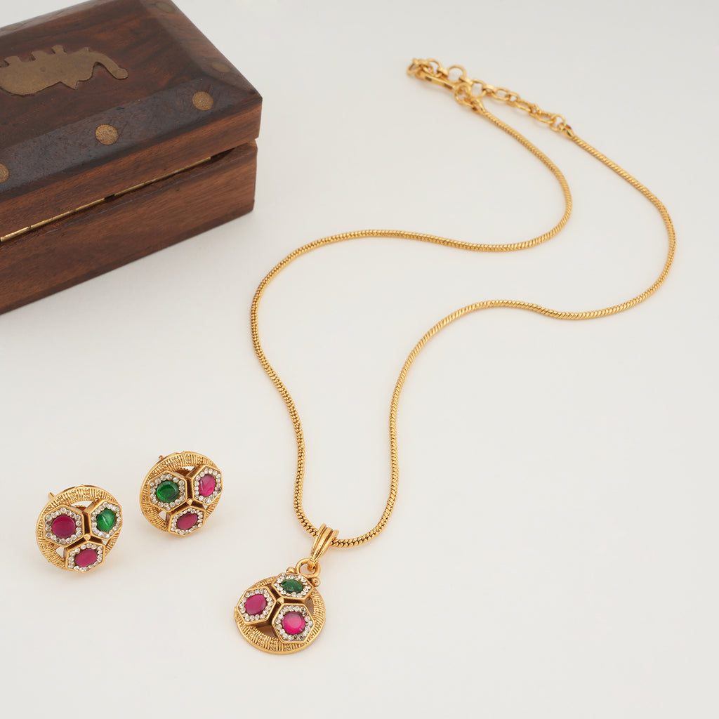 Stunning multicolor stone pendant set