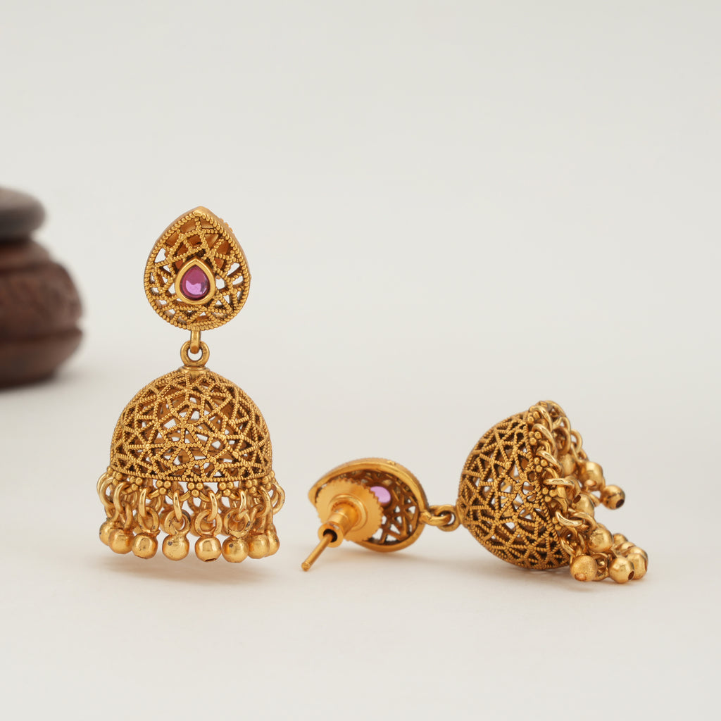 Cute filigree gold jhumka earring