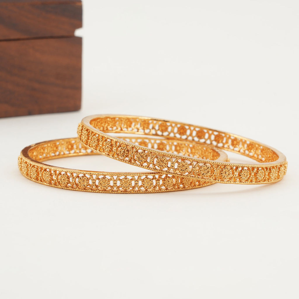 Plain floral gold bangle set