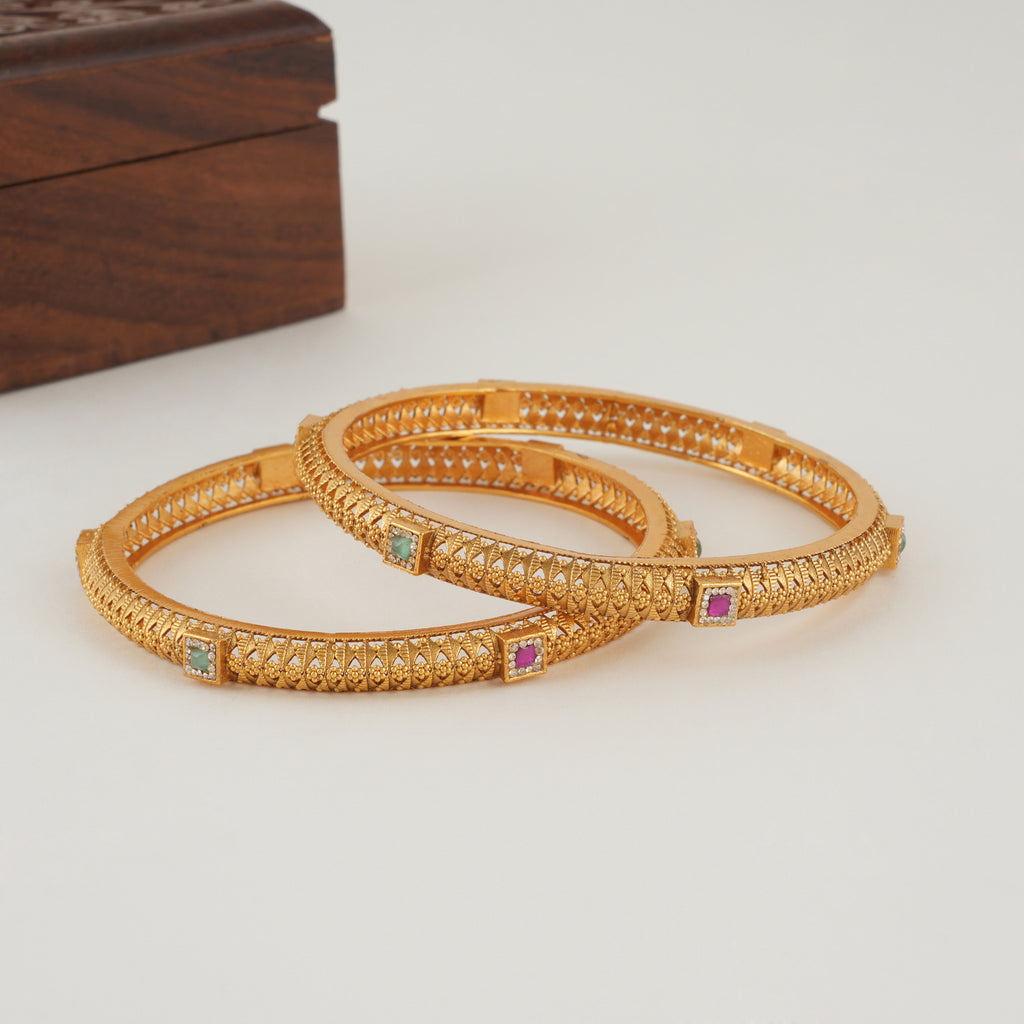 Beautiful stone gold bangle set