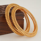 Beautiful plain gold pacheli bangle set