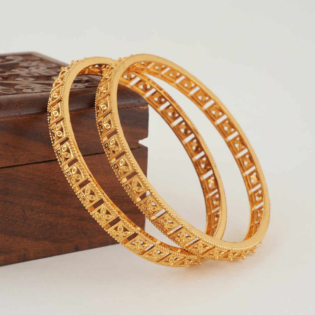 Beautiful plain floral gold bangle set