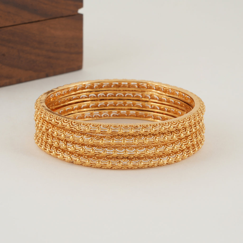 Stunning plain gold bangle set
