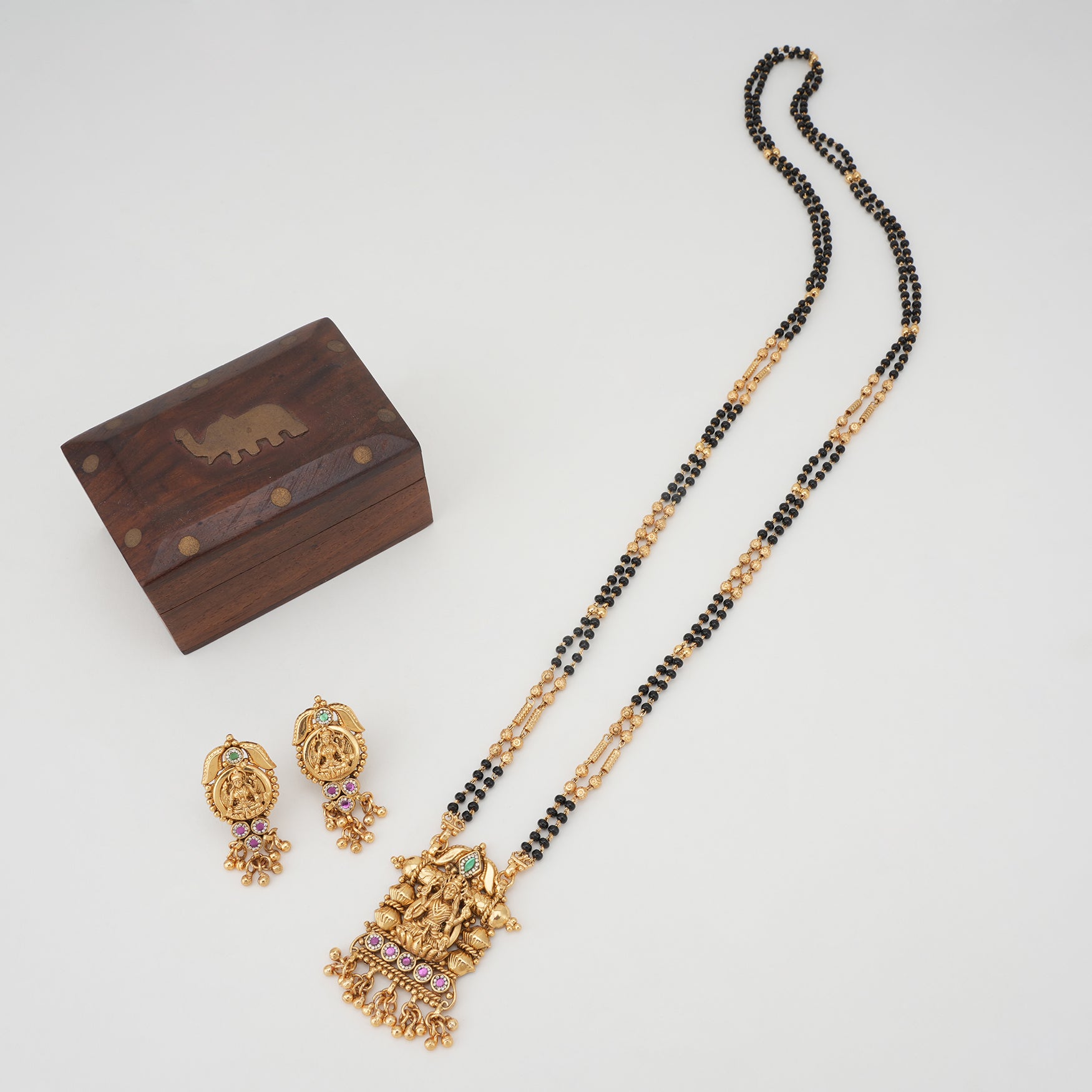 Long gold maa lakshmi gold mangalstura set