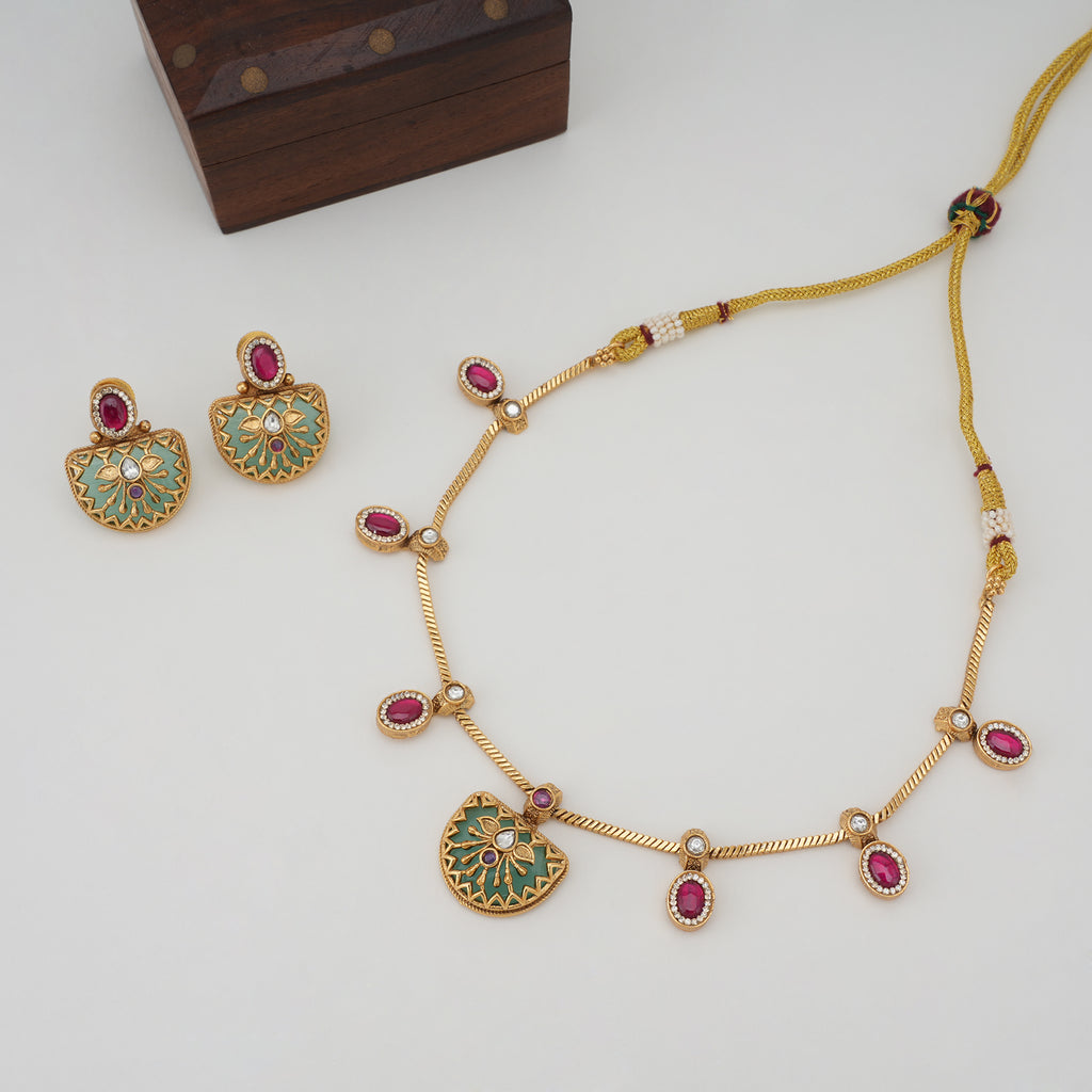 Stunning stone multicolor gold necklace set