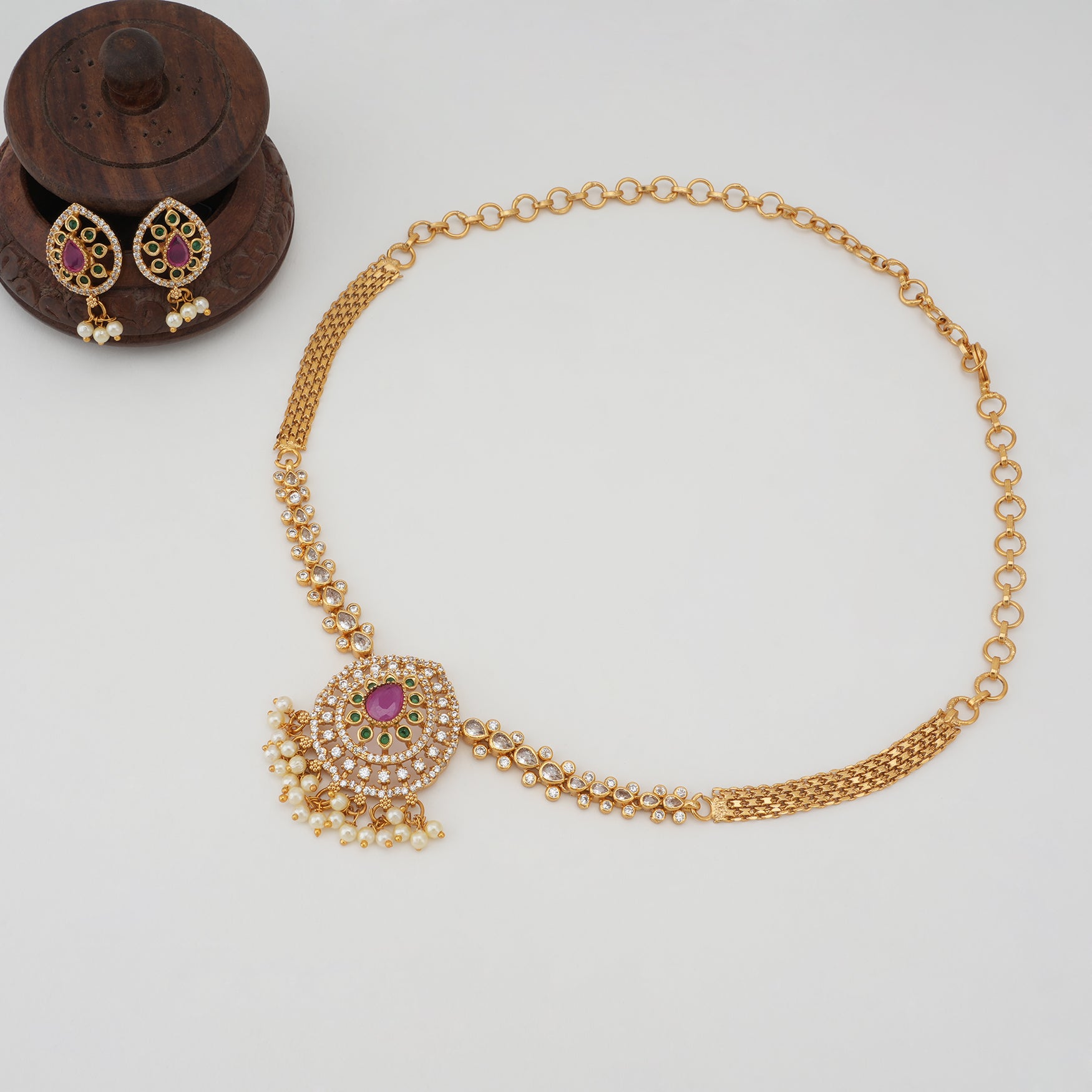 Stunning diamond ruby necklace set