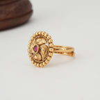 Cute spiral ruby gold finger ring