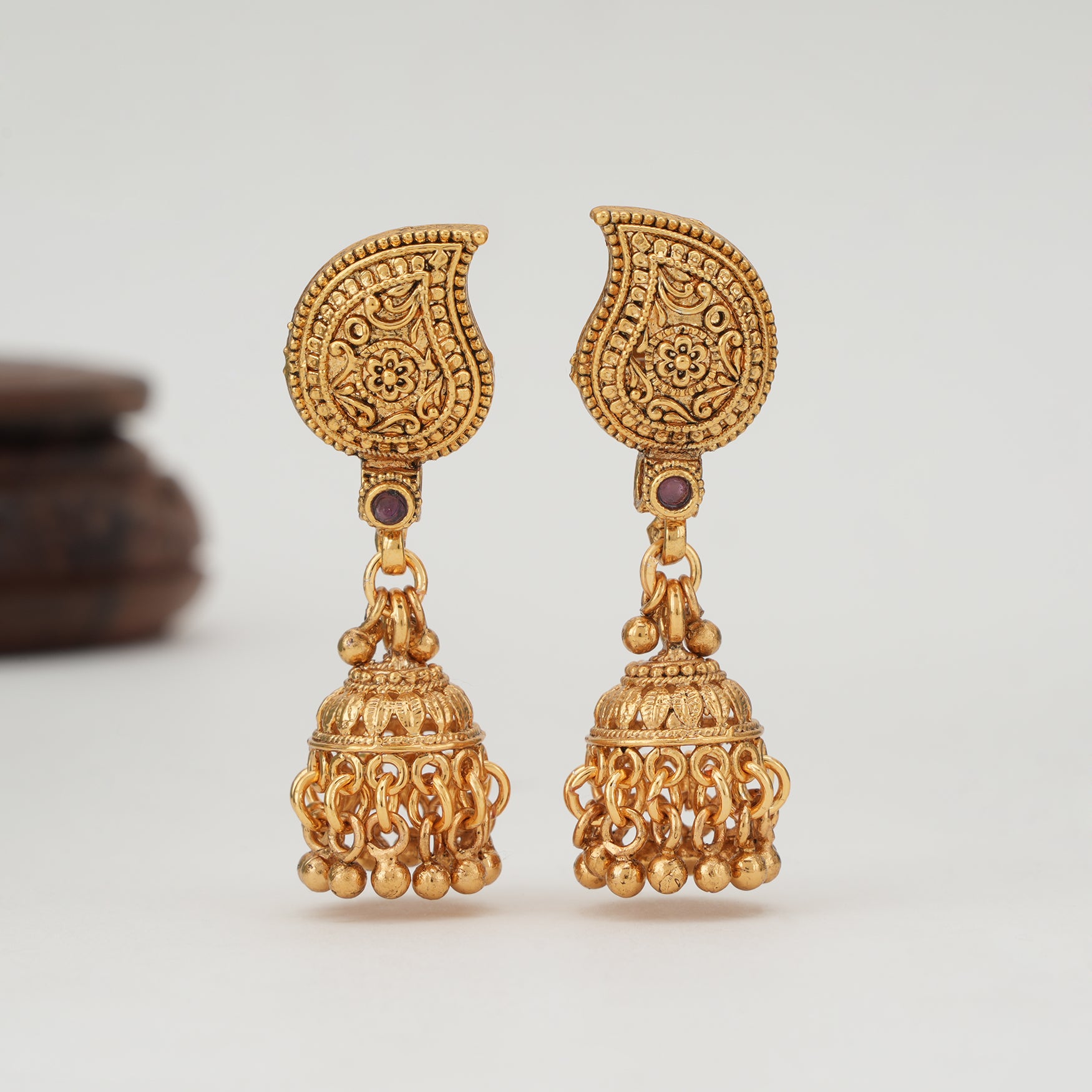 Stunning plain gold paisely layer neckalce set