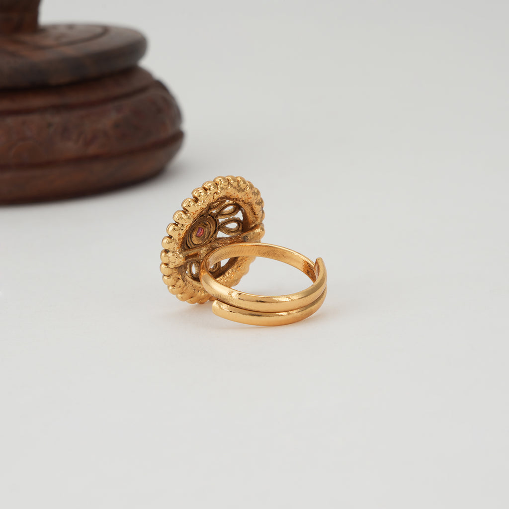 Cute gold ruby finger ring