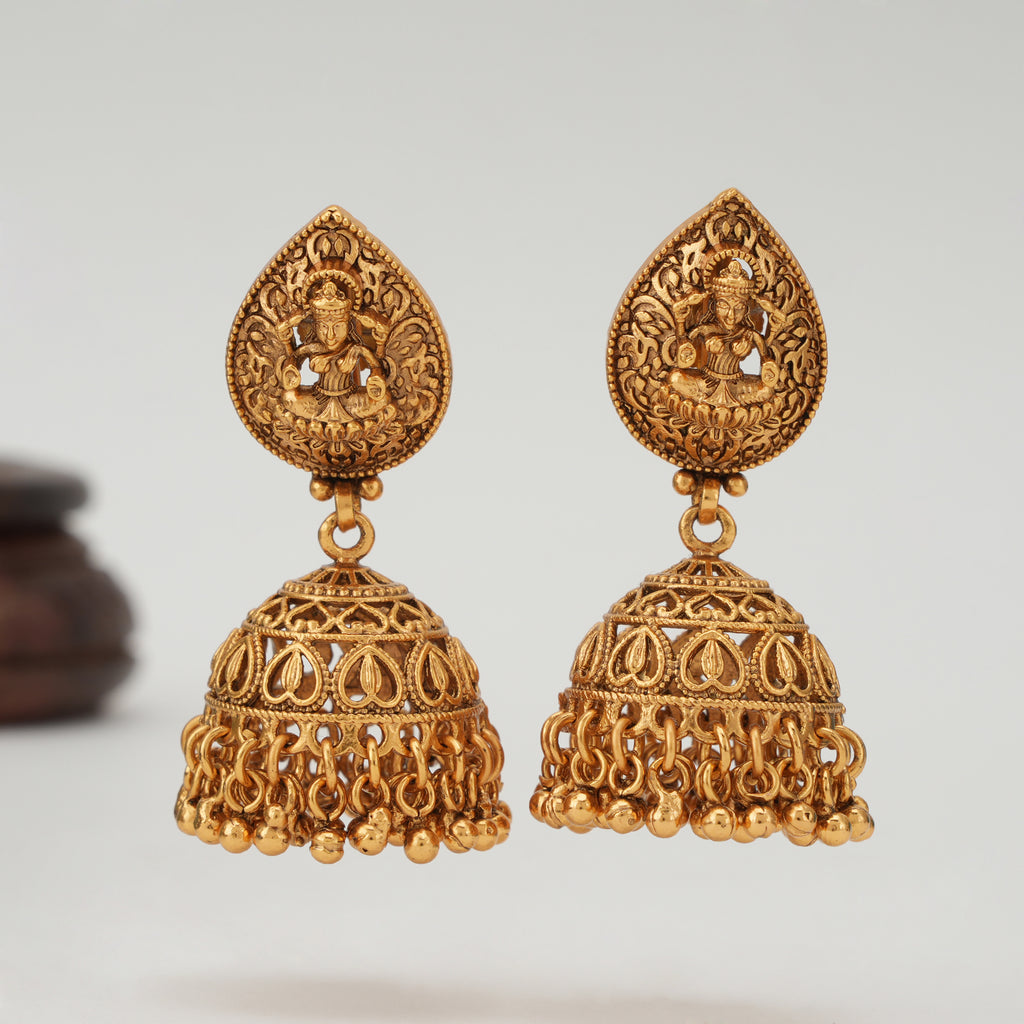 Maa Lakshmi plain gold jhumka earring