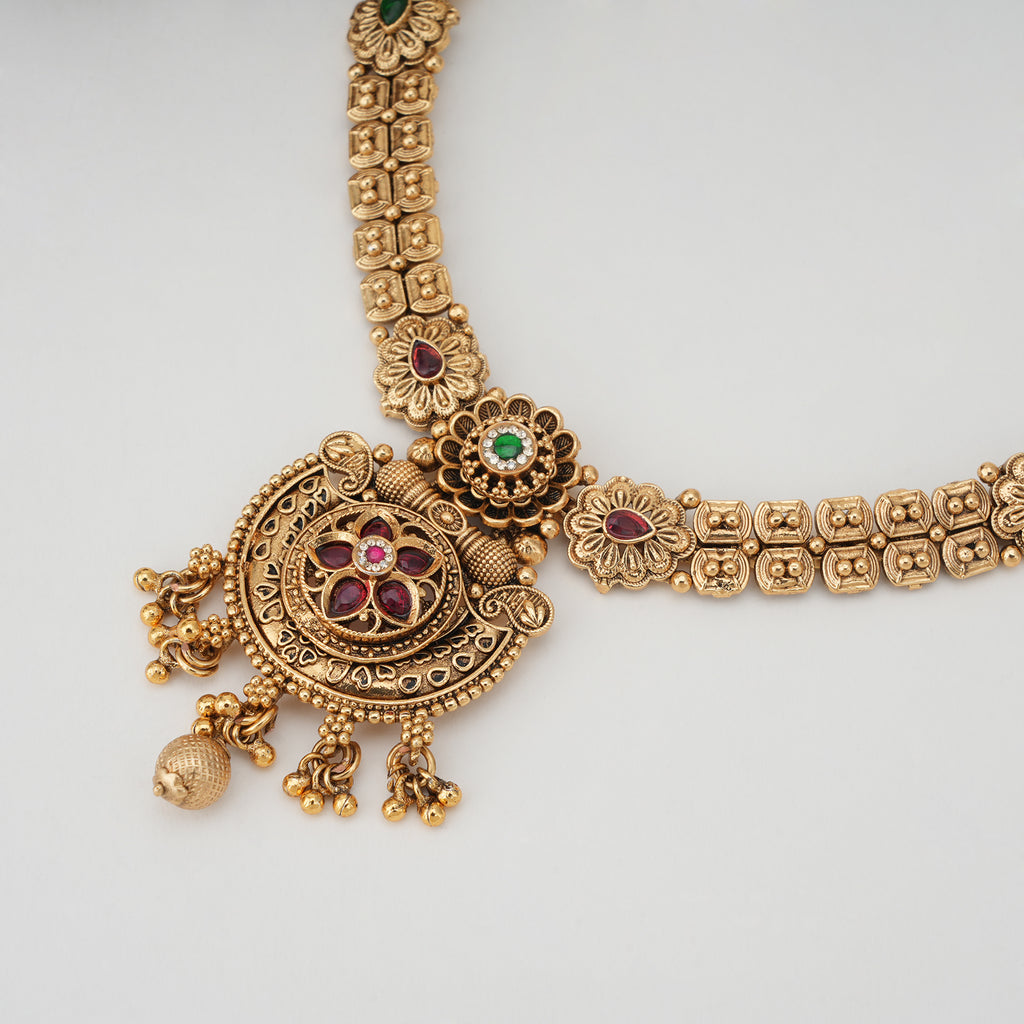 Stunning stone antique gold necklace set