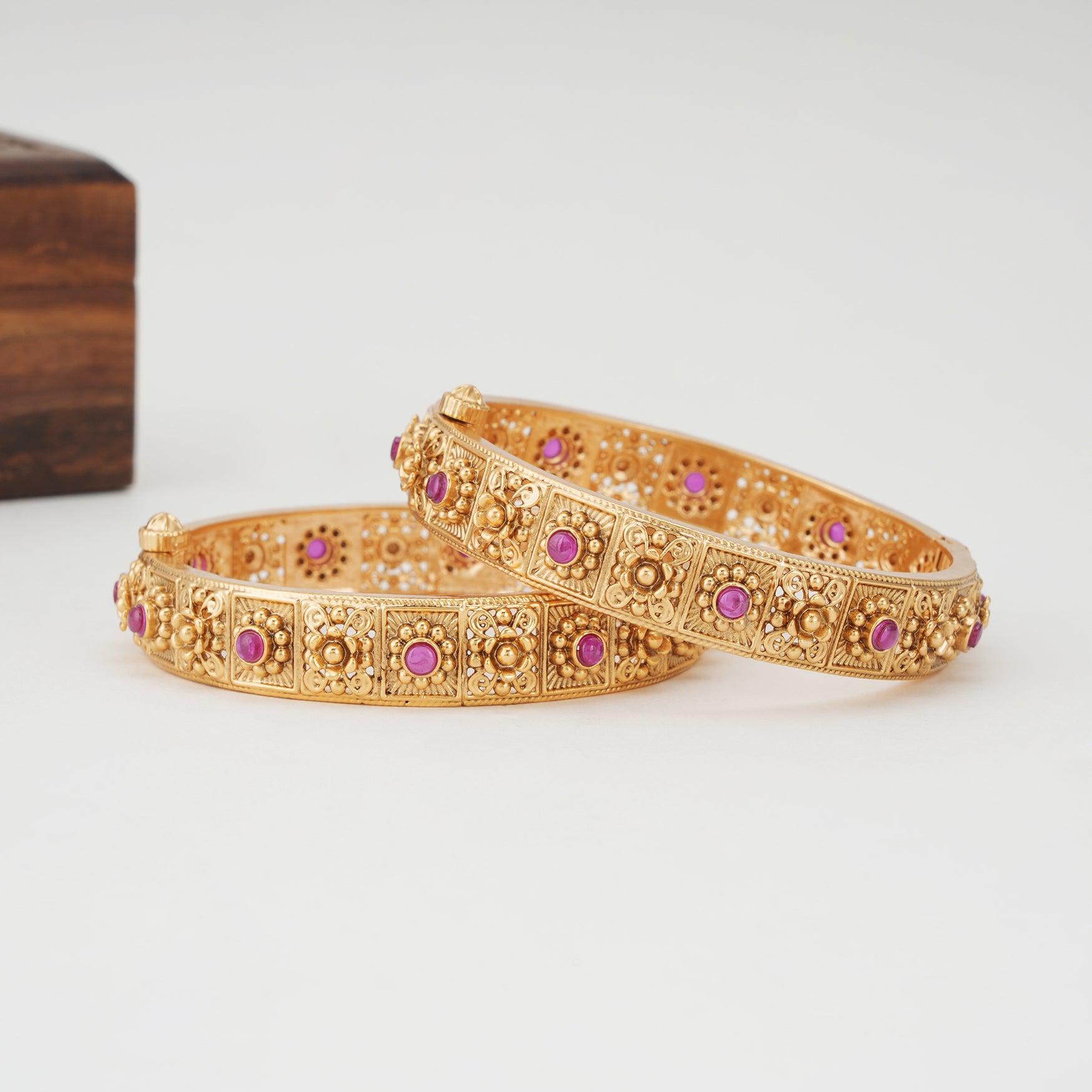Stunning floral ruby bangle set