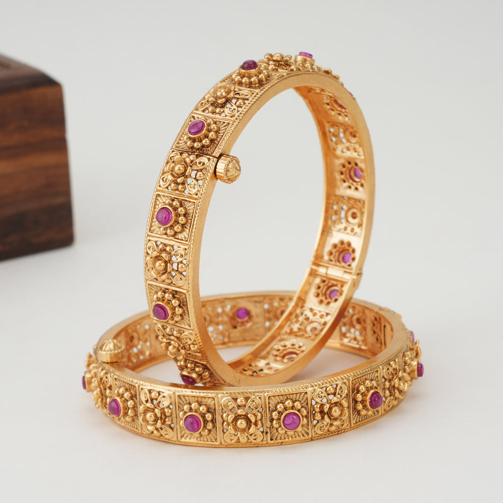 Stunning floral ruby bangle set