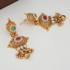 Stunning kundan stone gold necklace set
