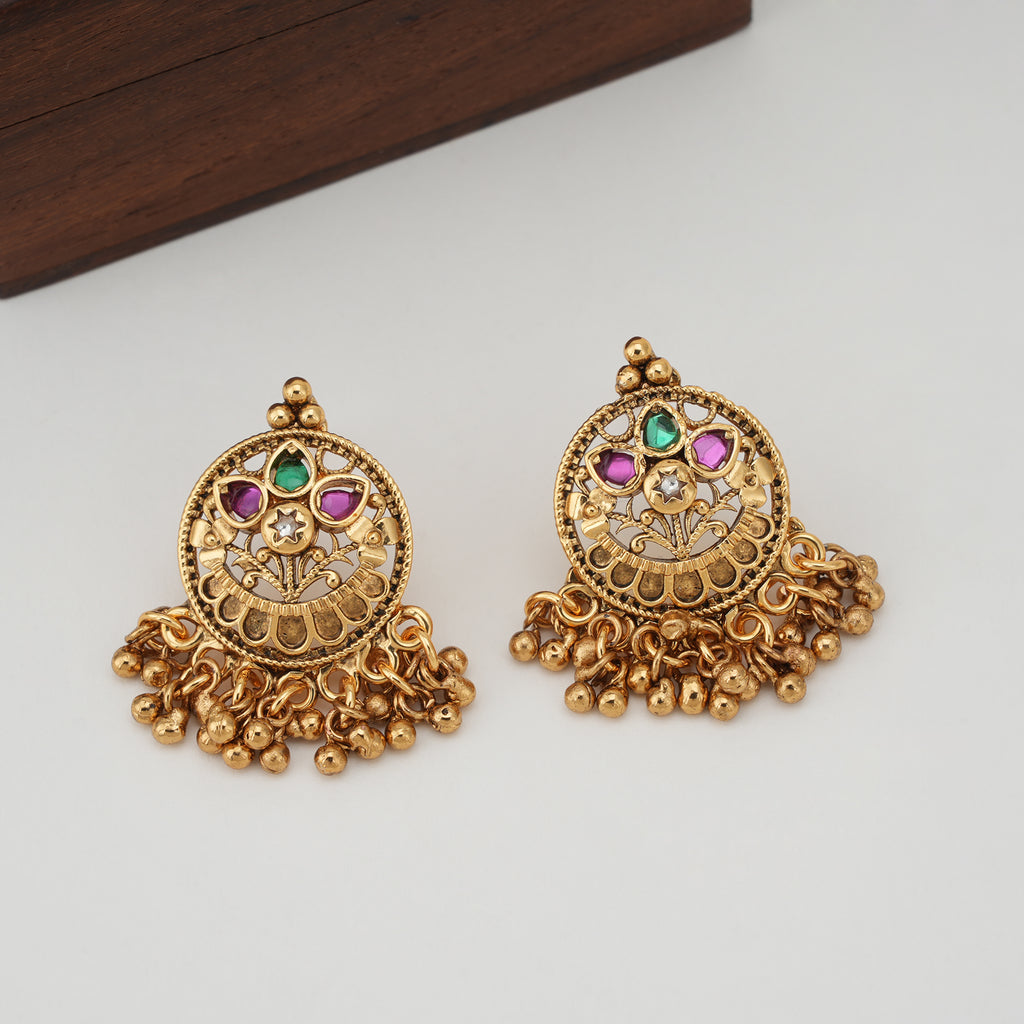 Beautiful stone gold pendant set with earring