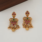 Antique gold stone pendant set