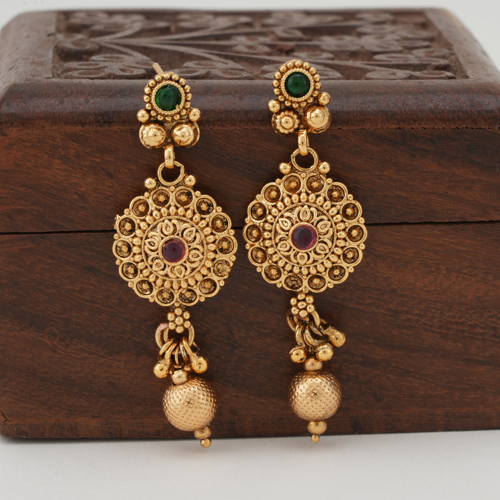 Stunning gold stone necklace set with earring