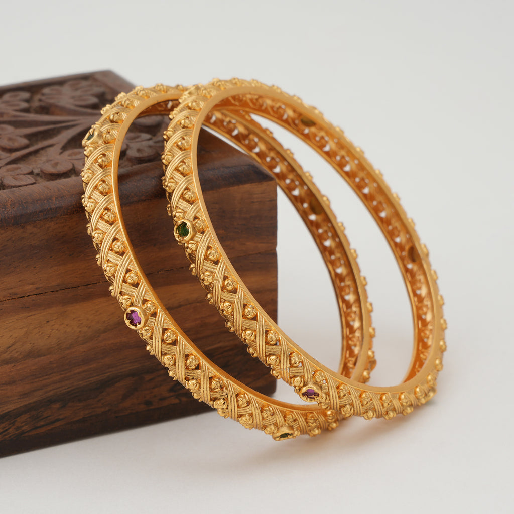 Cute stone gold bangle set