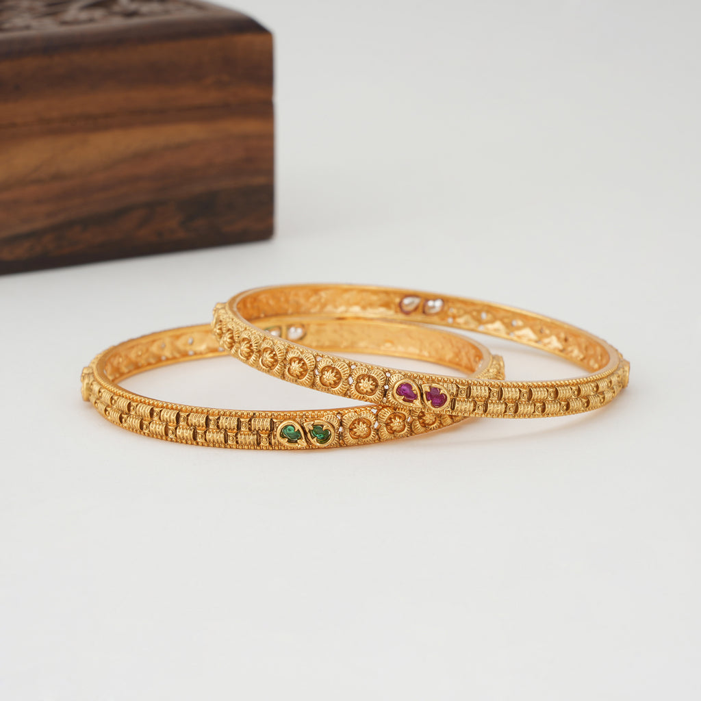 Sleek elegant gold stone bangle set
