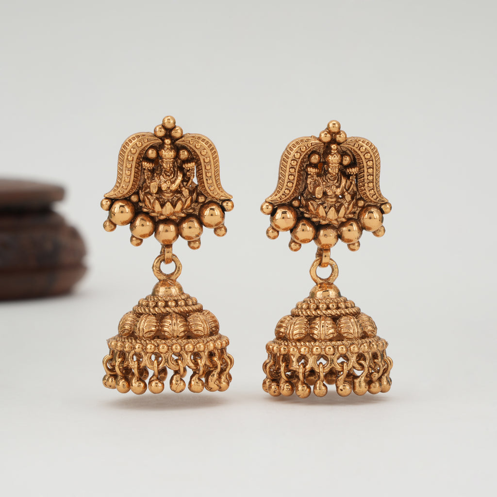 Stunning maa lakshmi hasli necklace set