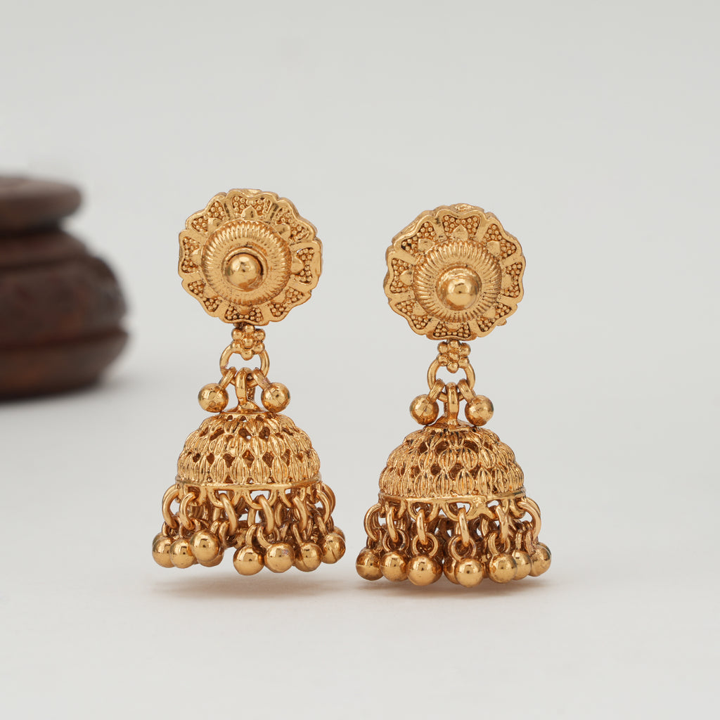 Beautiful plain gold necklace set