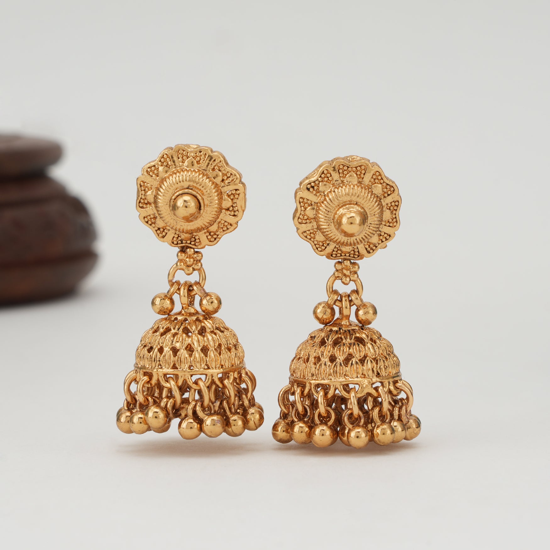 Beautiful plain gold necklace set