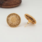 Plain stunning floral stud earring