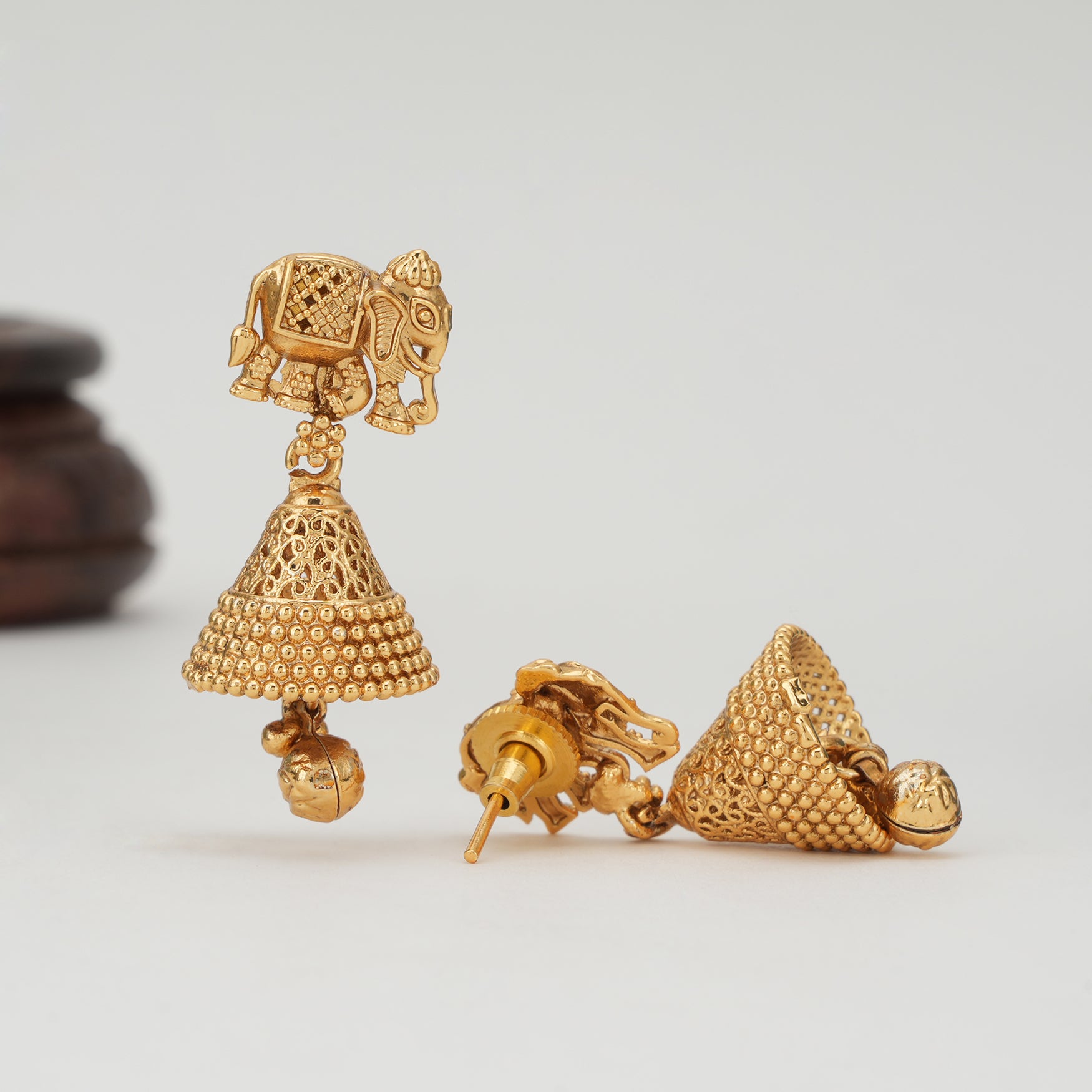 Beautiful stone gold necklace set