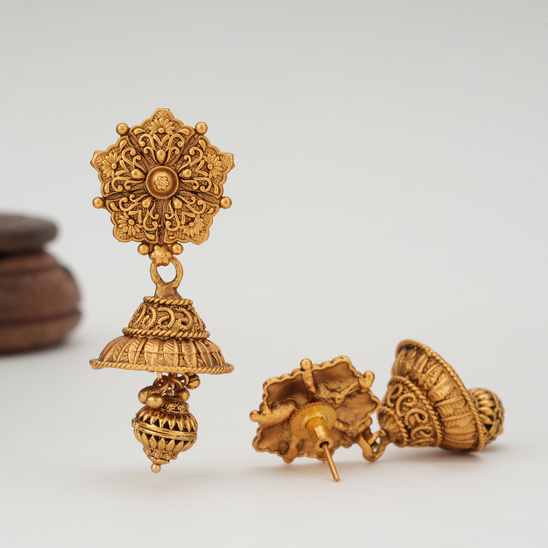 Stunning long antique gold necklace set