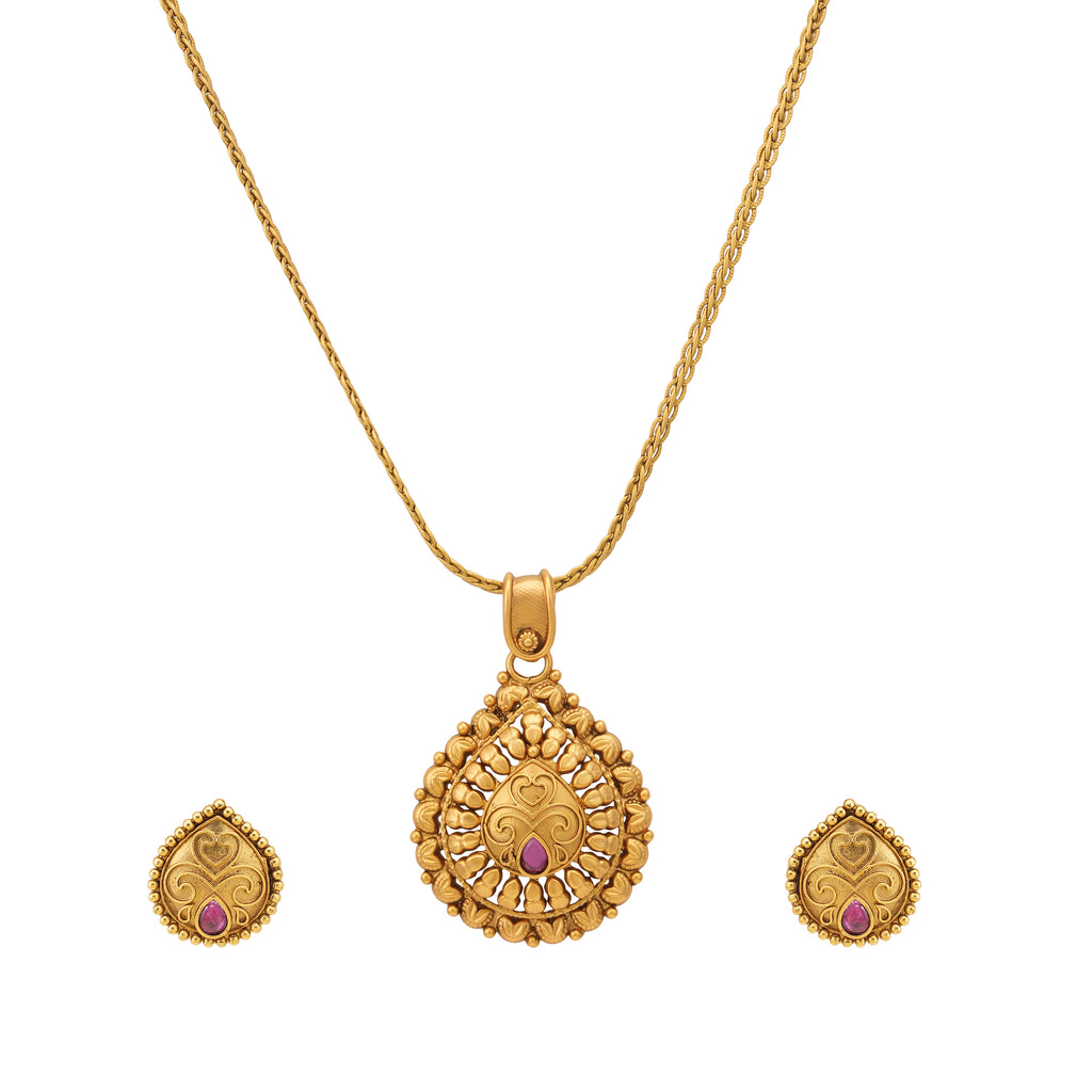 Stunning pear shape antique gold pendant set