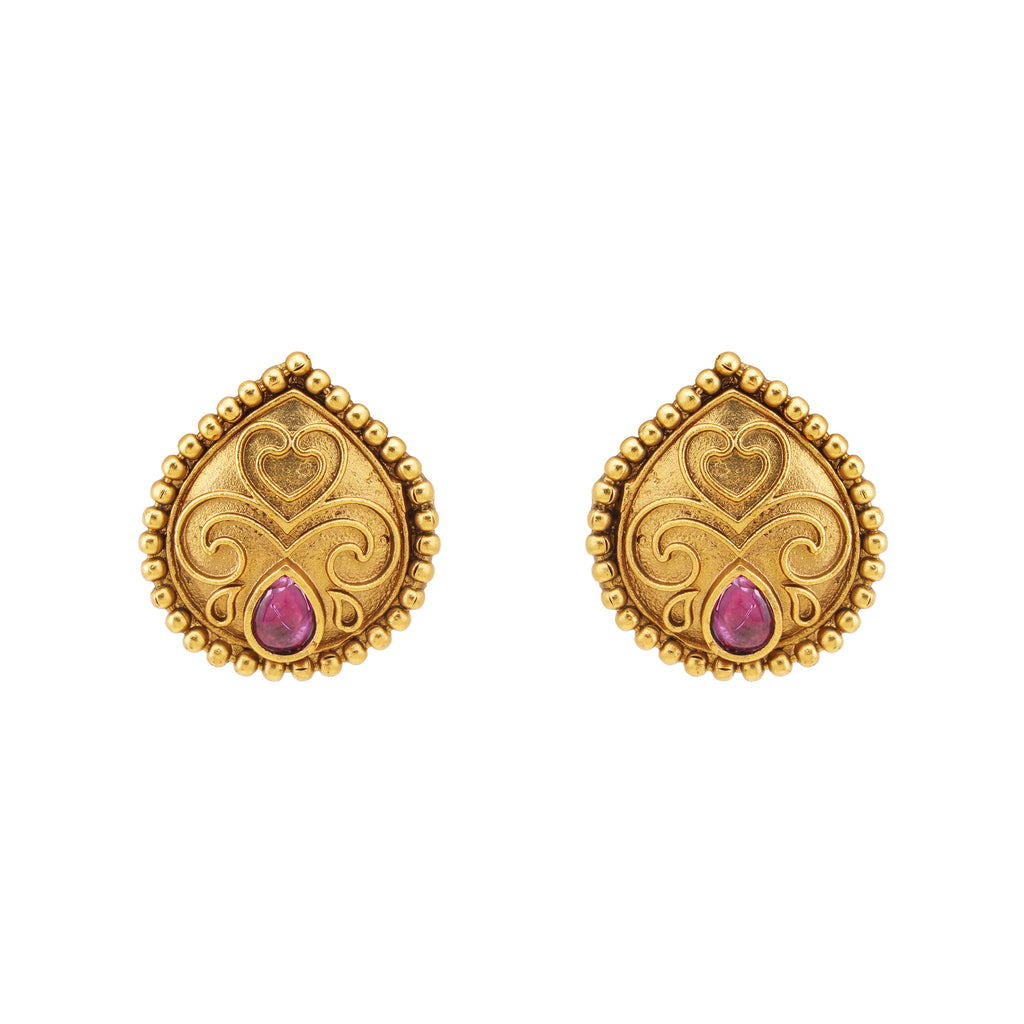 Stunning pear shape antique gold pendant set